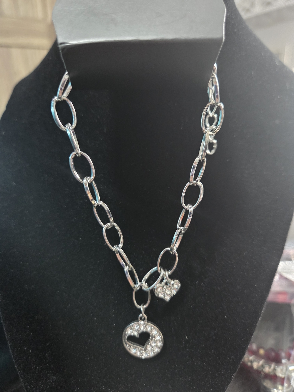 231# Paparazzi Silver Heart Pendant Link Necklace with Crystal Accents
